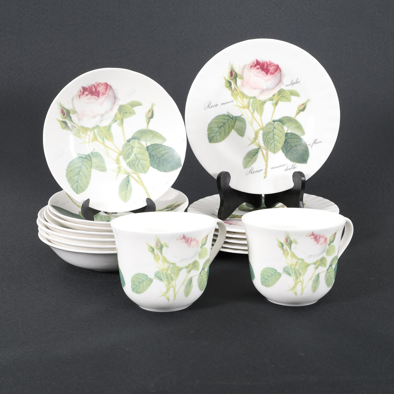 GESCHIRR, 16-teilig, Roy Kirkham "Redoute Roses".