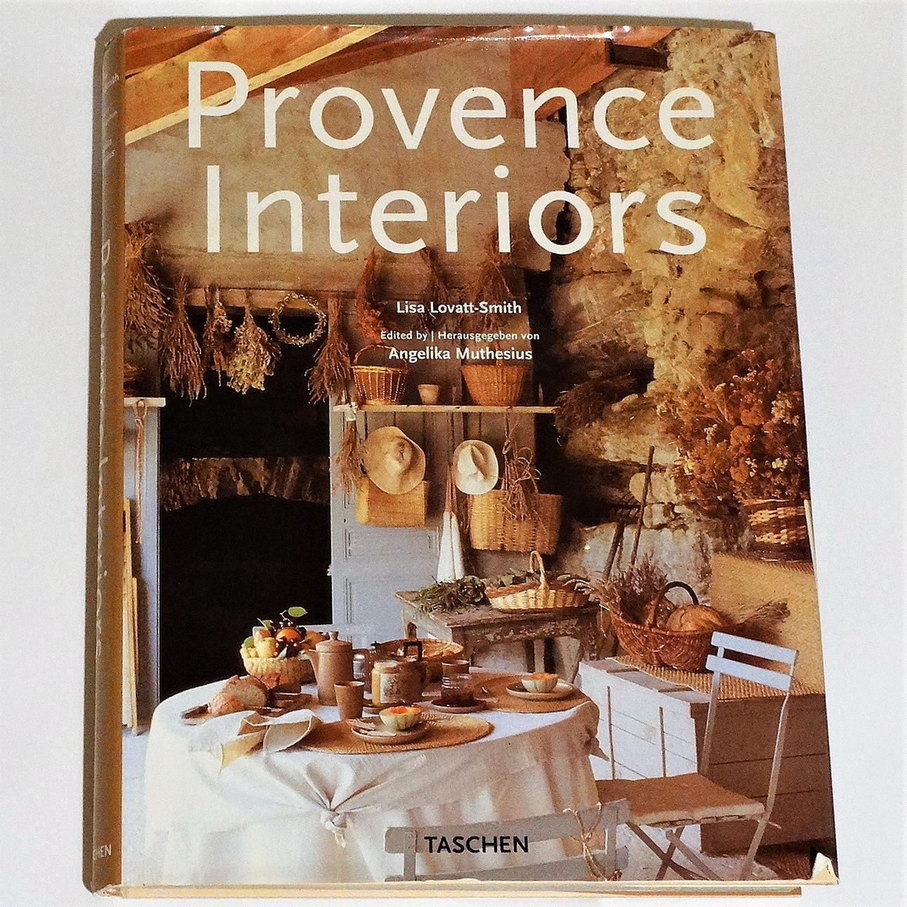 PROVENCE INTERIORS, TASCHEN VERLAG, 1996.