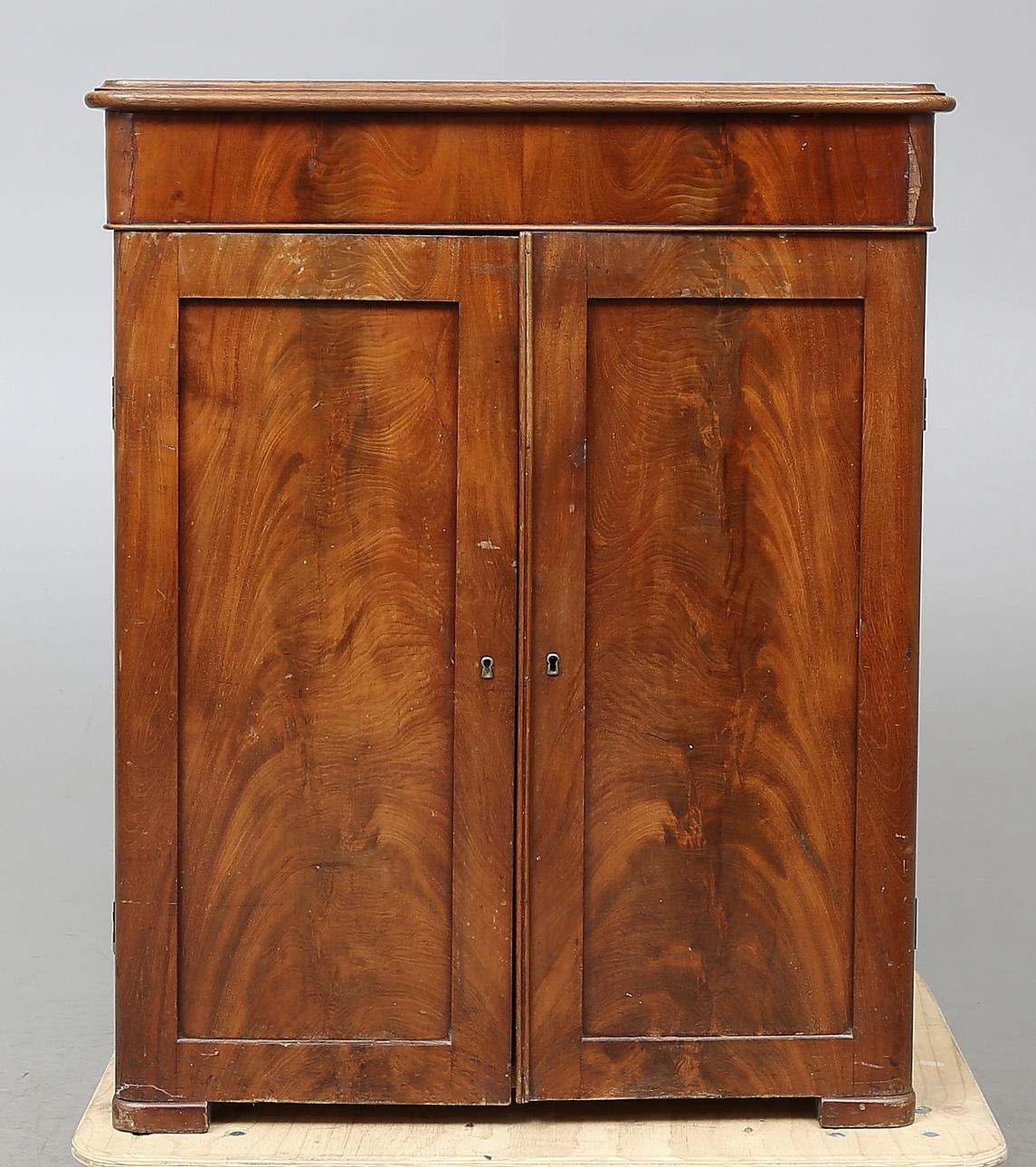 POTTSKÅP, proveniens Börstorp slott, omkring 1900.