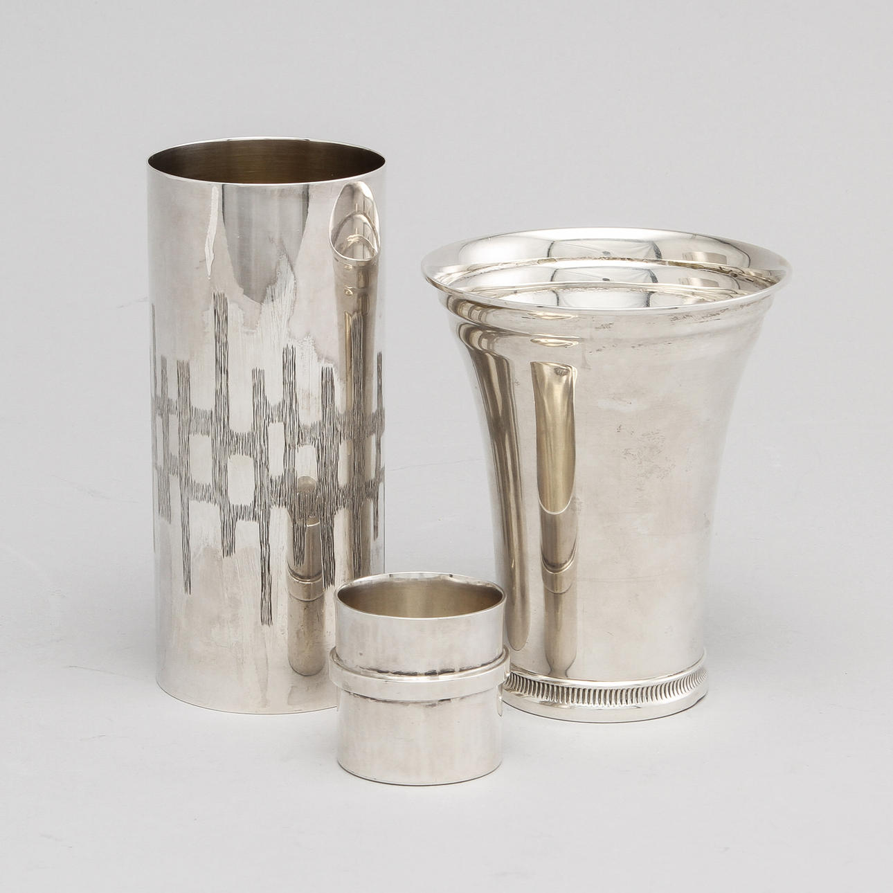 SILVERBÄGARE, 3 st, 434 gram.