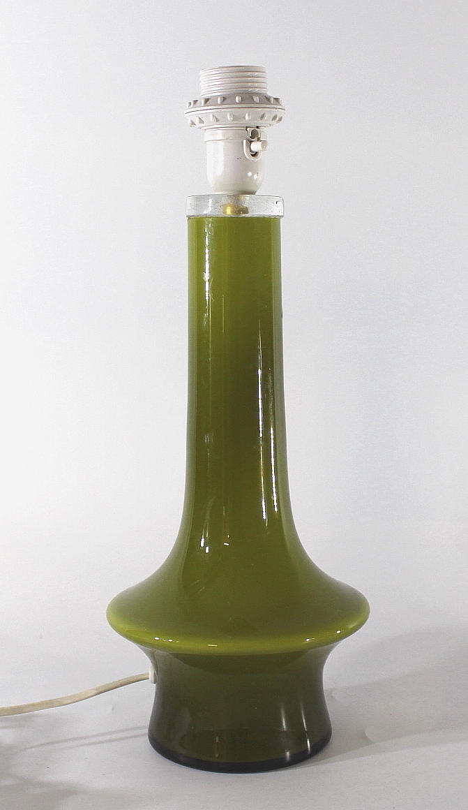 LAMPA, glas.