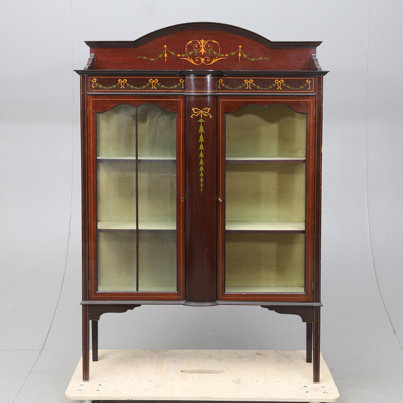 DISPLAY CABINET, 1900s.