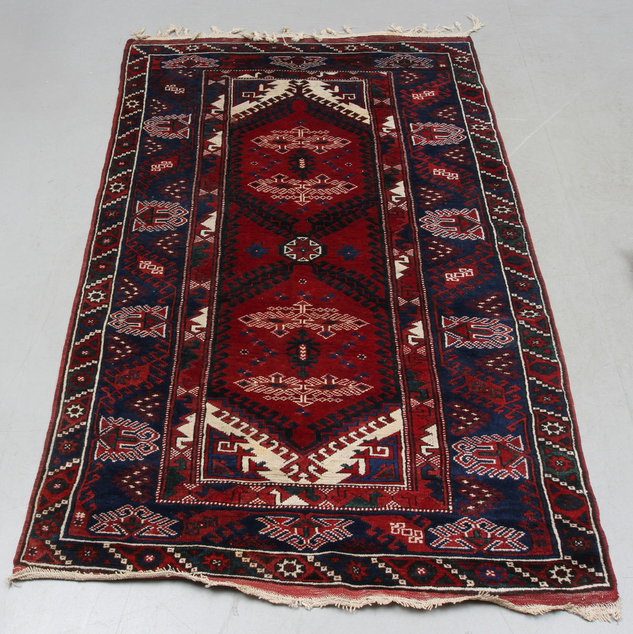 MATTA, orientalisk, ca 210 x 133 cm.