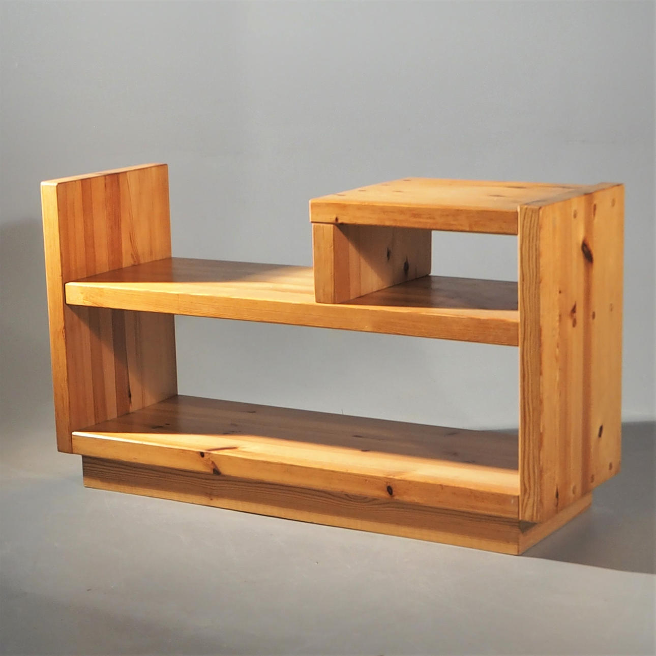 HALLMÖBEL, furu, 70-tal.