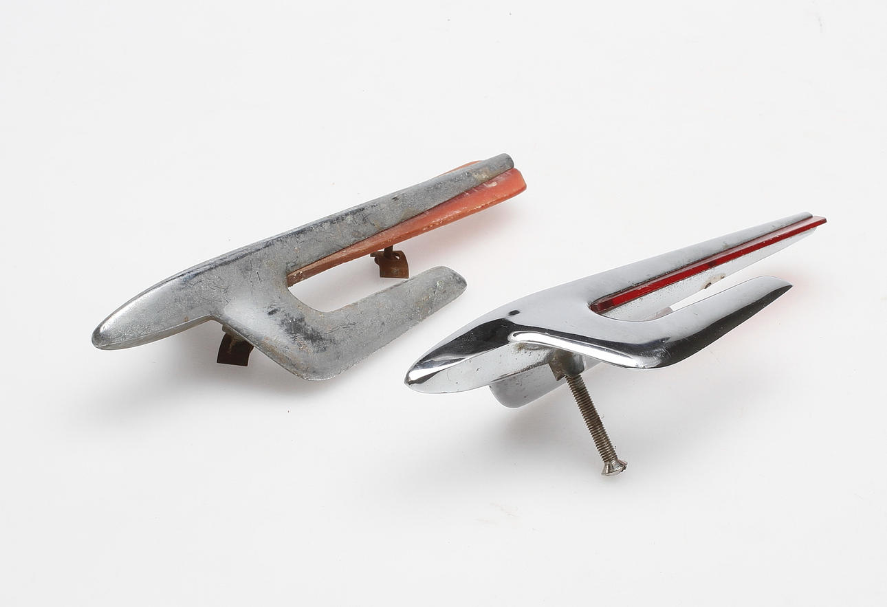 HUVSVALOR, ett par, Volvo PV, 1940/50-tal.