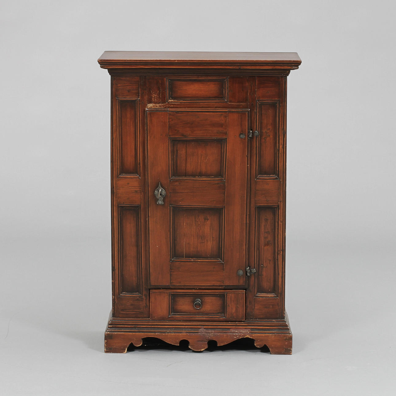 SKÅP, 1700/1800-tal.