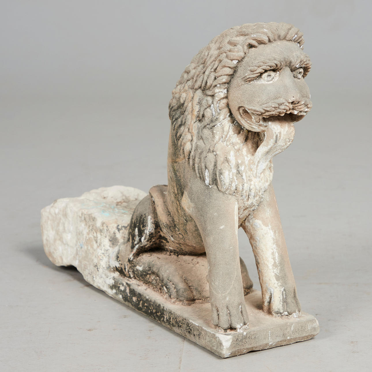 Skulptur / figur, løve, sandsten, Indien.