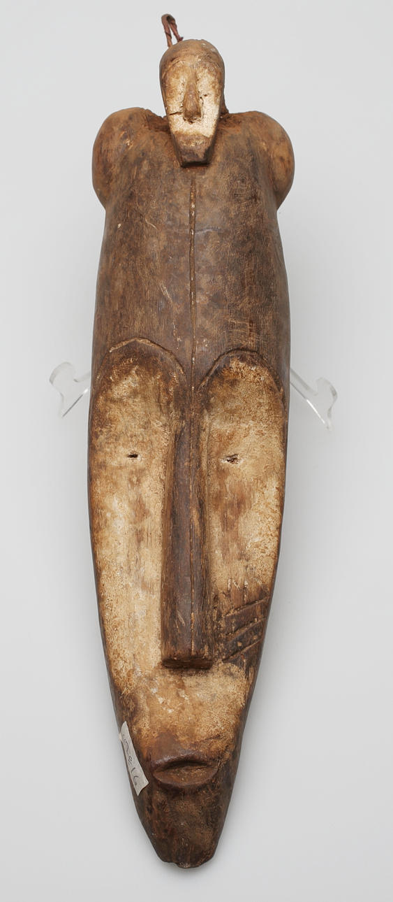 MASK, ”FANG” Afrika (Gabon) 1900-talets andra hälft.