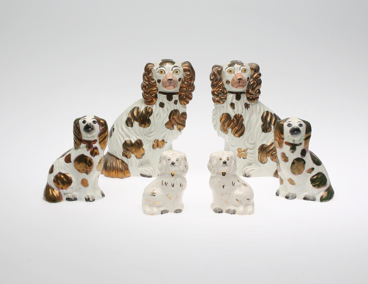 PORSLINSHUNDAR, 6 st, 18/1900-tal.