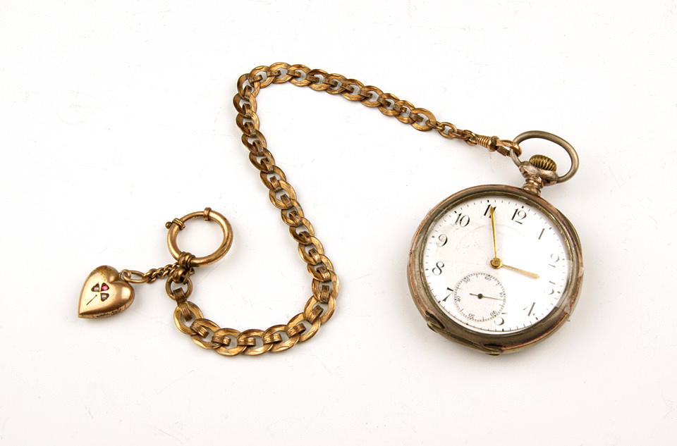 ZENITH FICKUR. Omkring 1900.