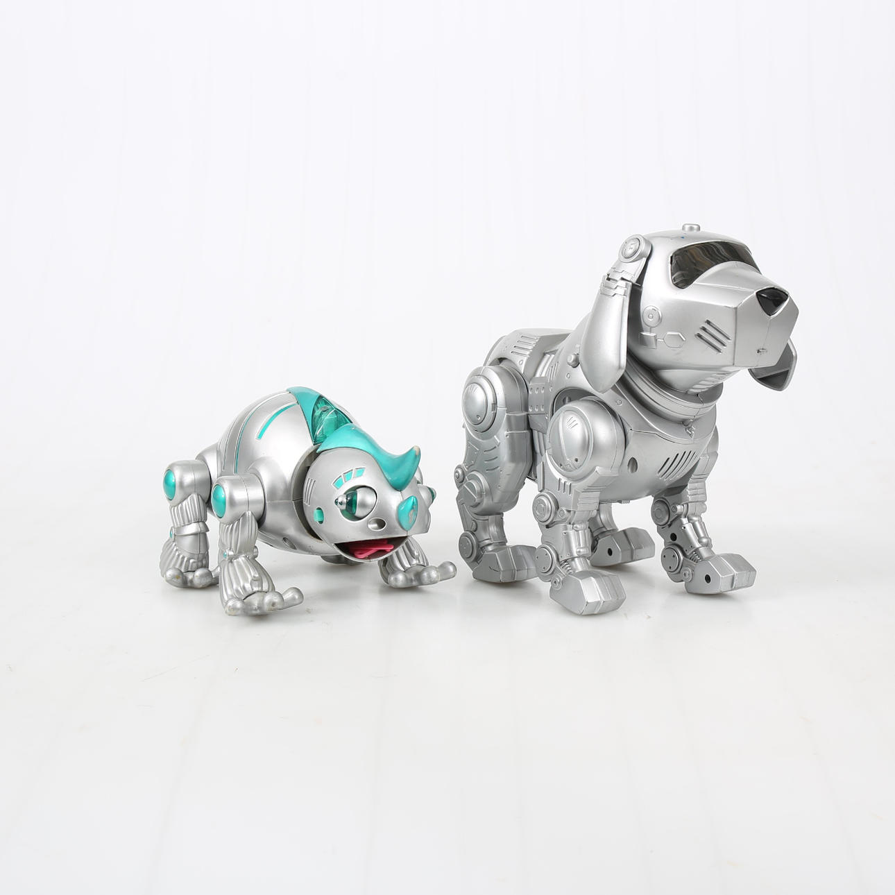 ROBOTS, plástico, 2 piezas, 1900-2000.
