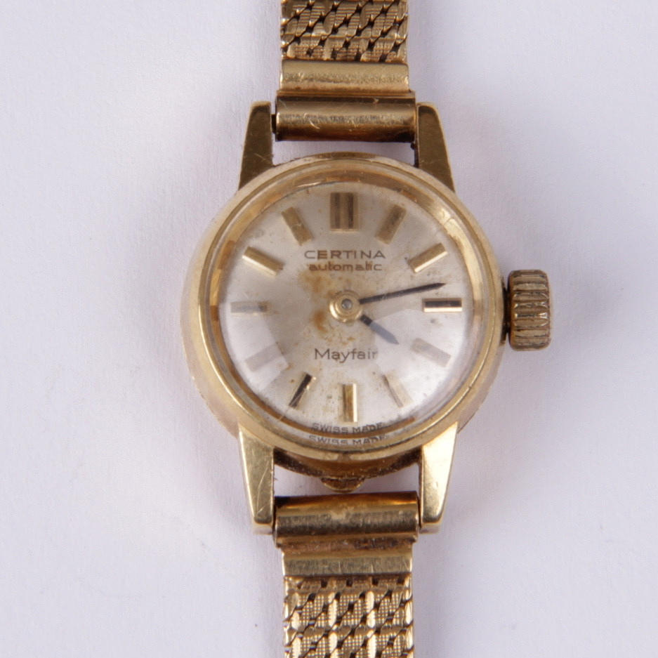 DAMUR, Certina Mayfair, 18k guld, i både armband och boett.