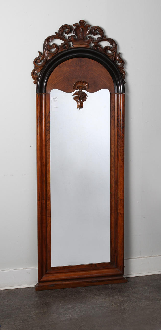 MIRROR AND CONSOLE TABLE, New Renaissance, late 19th century.
