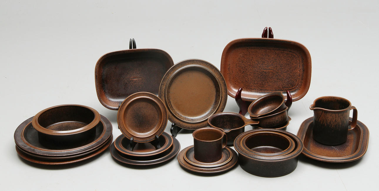 MAT- och TESERVIS, 99 delar, "Ruska", Arabia.