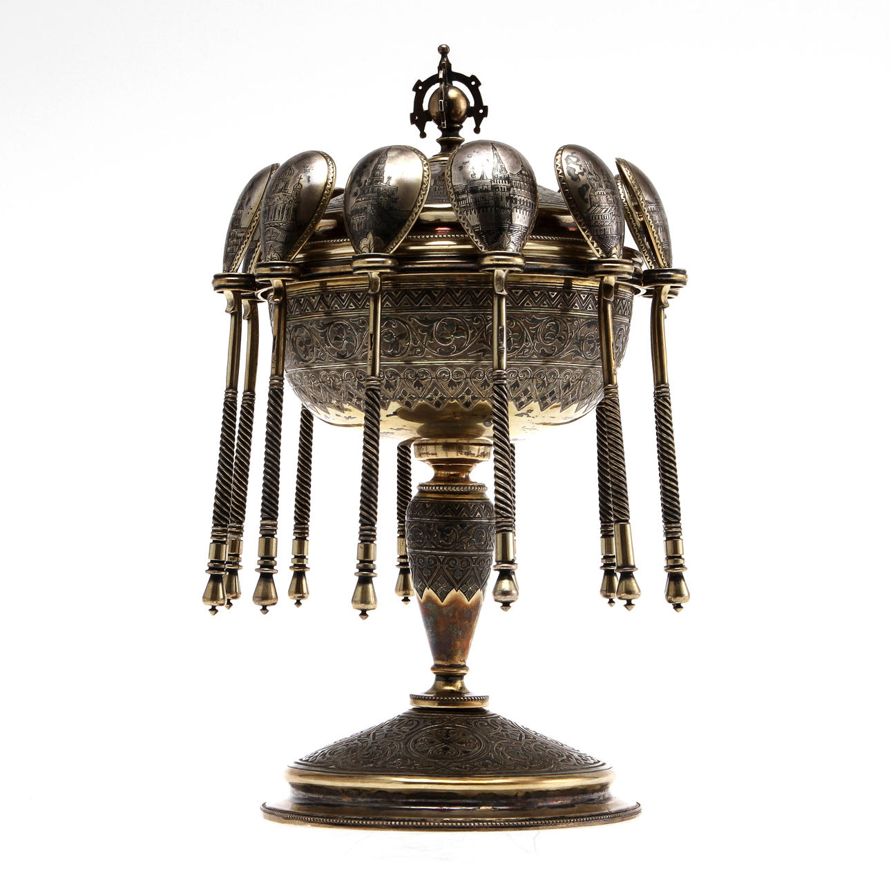 KAVIARSKÅL, silver med invändig förgyllning. Ivan Seminovich Gublin, Moskva 1880-tal.