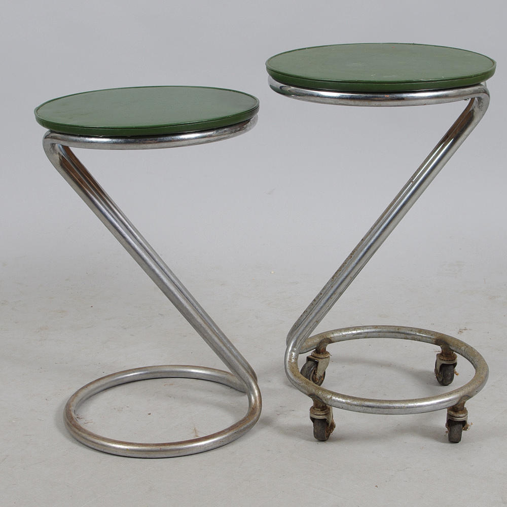 PALLAR 2 st varav en med hjul, sk z-pallen, 1960-tal.