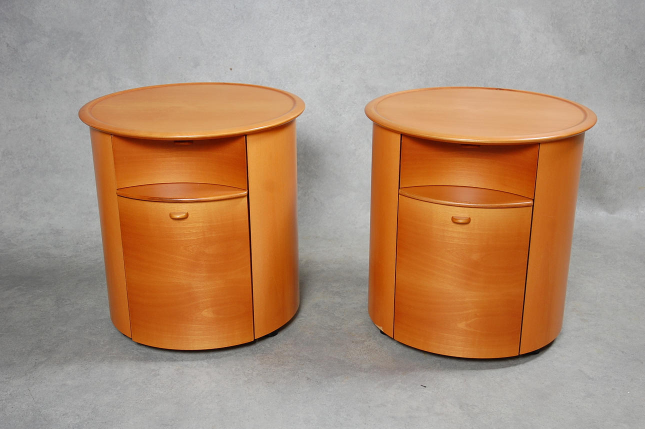 NATTDUKSBORD, 1 par " Poliform " Italy.