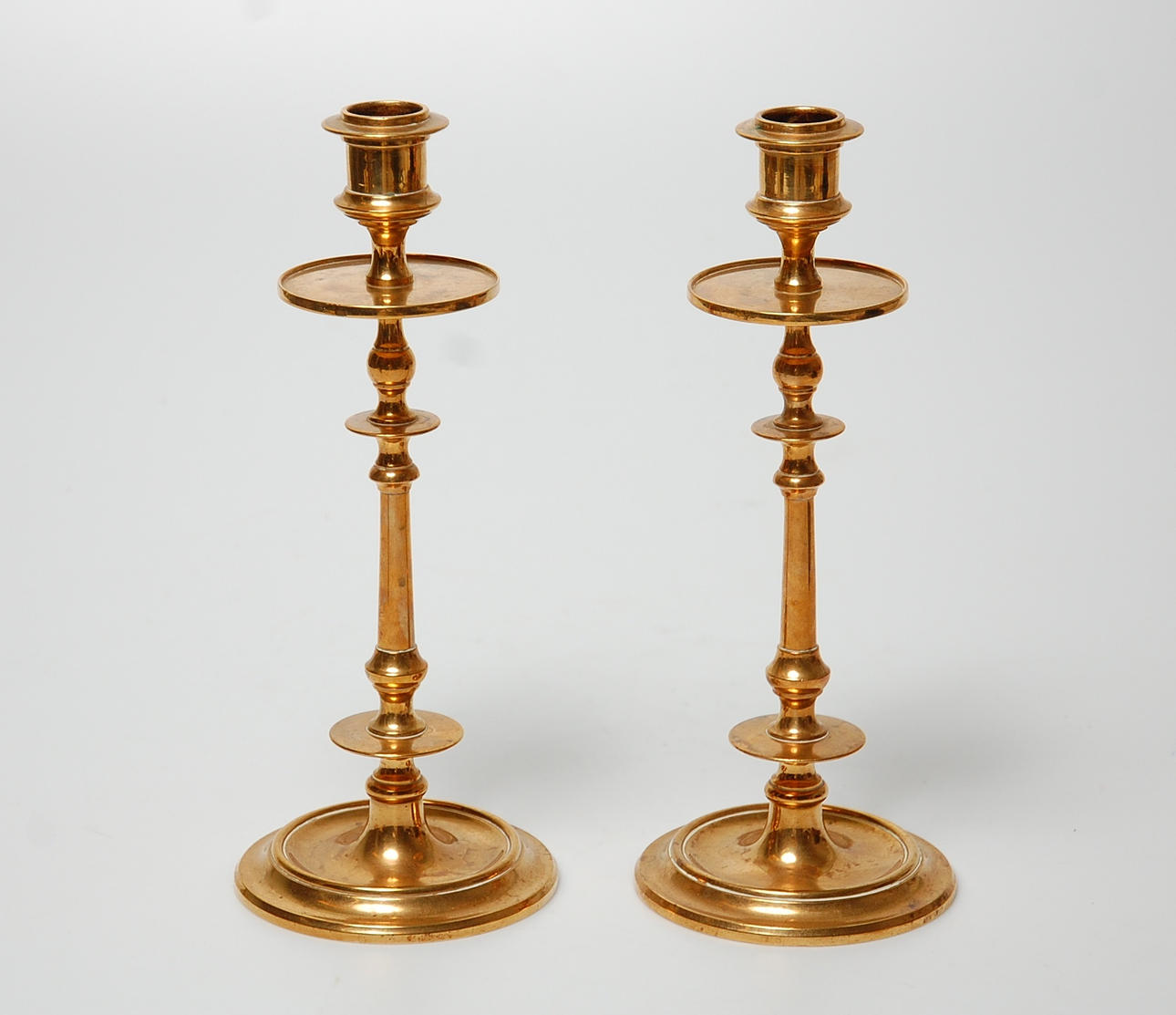 LJUSSTAKAR, 1 par, Skultuna modell.