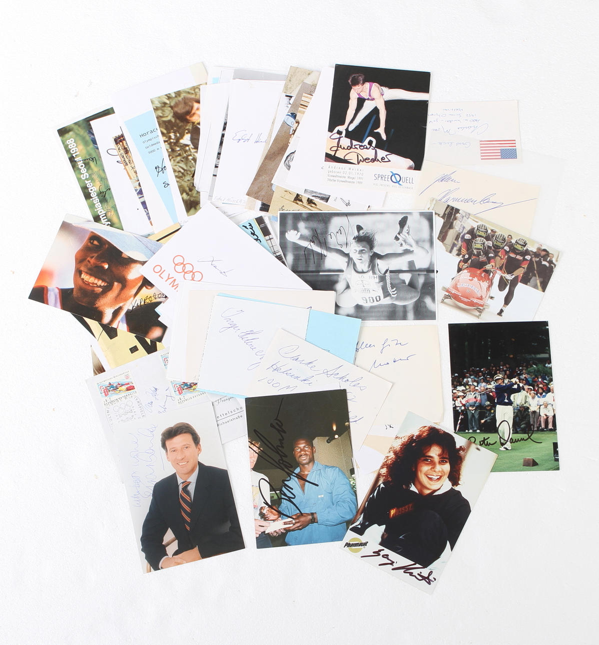 PARTI AUTOGRAFER samt IDOLBILDER, ej identifierade, ca 100 st (4).