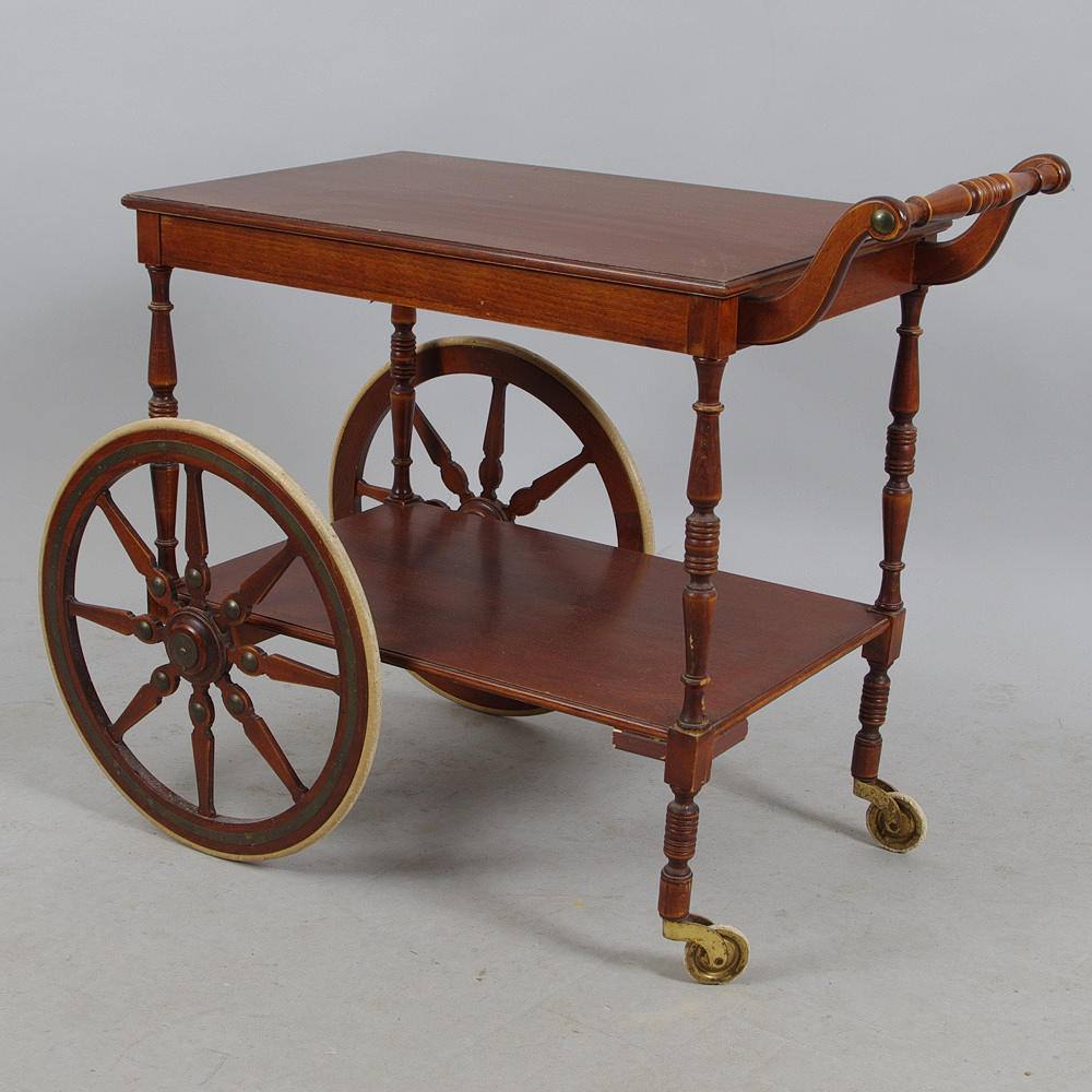 SERVERINGSVAGN, mahogny, 1900-tal.