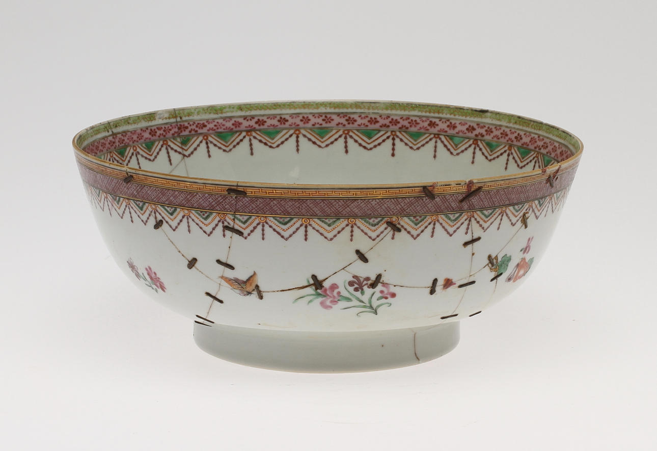 BÅLSKÅL, porslin, Kina, 1700-tal.