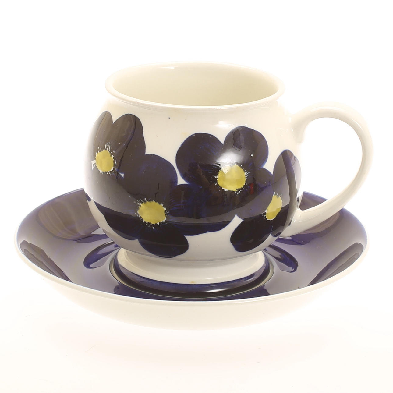 ESTERI TOMULA. Taza, porcelana, "Helluntai", Arabia.