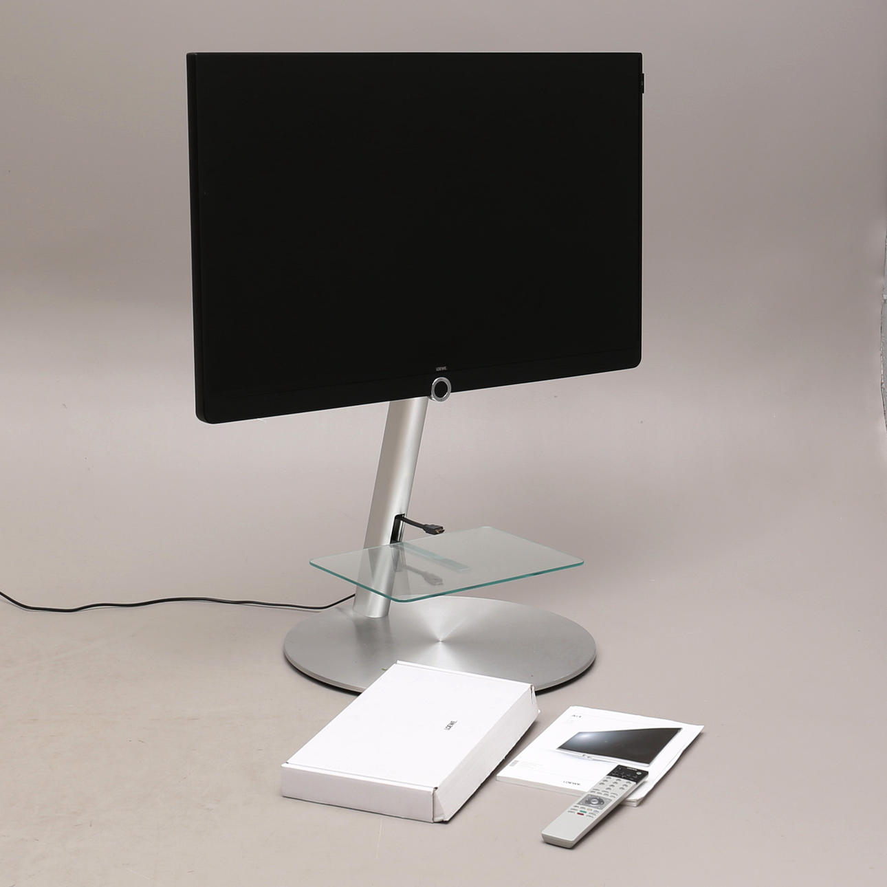 Televisor, Loewe Art 40, Full HD, 2017.