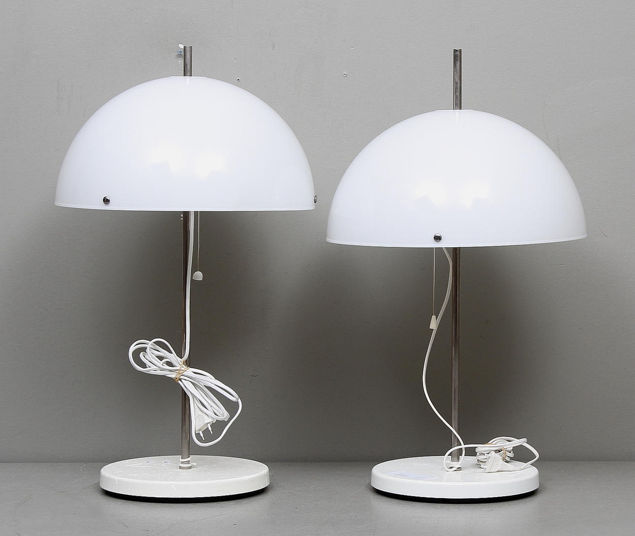 BORDSLAMPOR, ett par, Fagerhults, 1900-talets andra hälft.