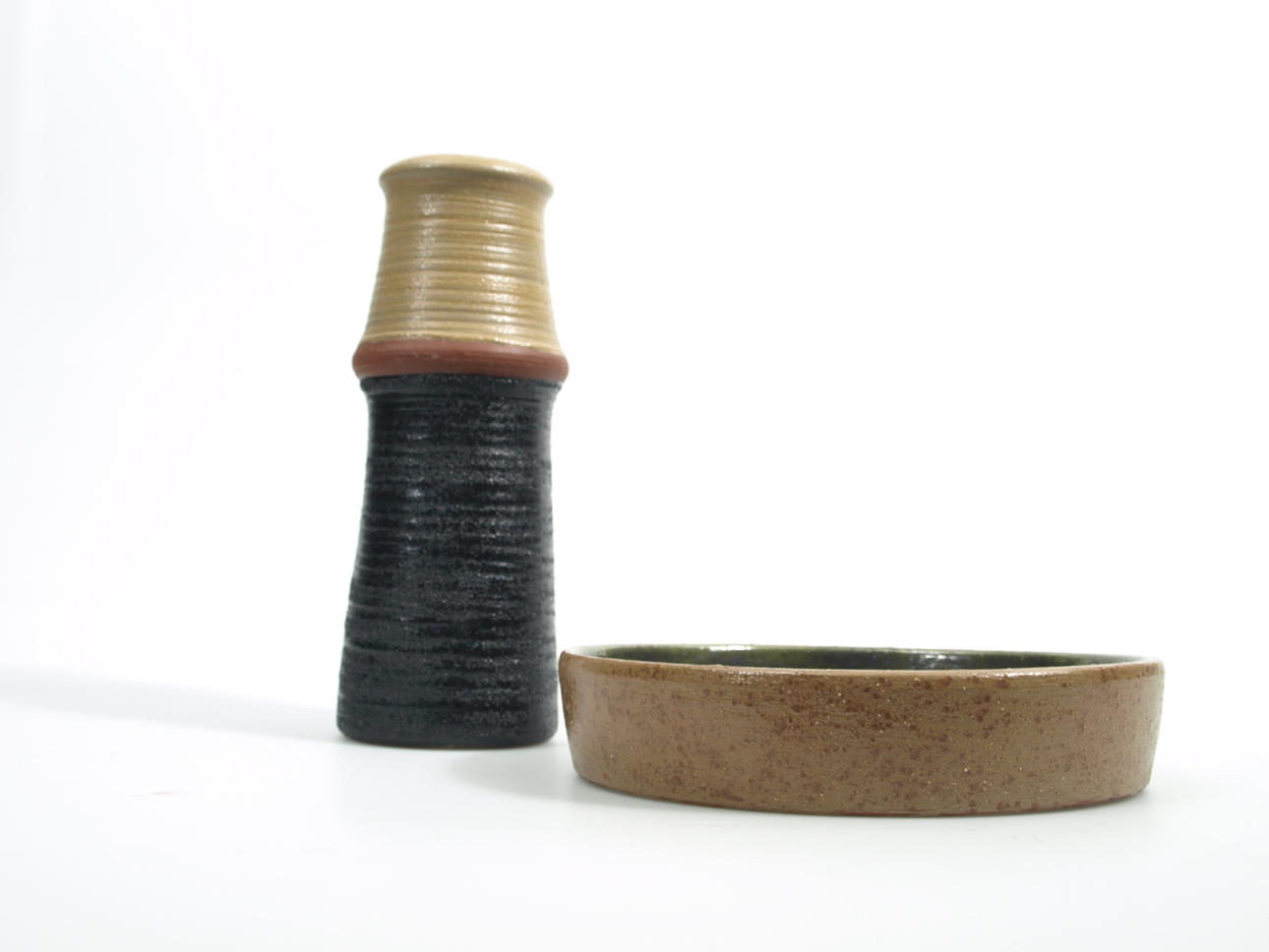 VAS OCH SKÅL, keramik, design Okki Laine, märkt Kupittaa Finland.