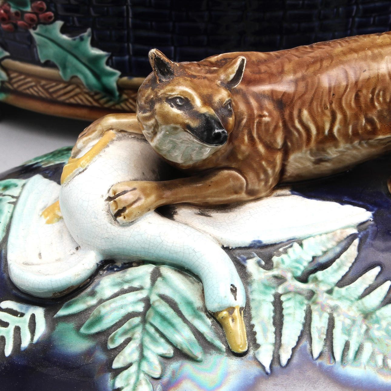 PASTEJTERRIN, flintgods, Holdcroft, majolika, England, 1800-talets andra hälft.