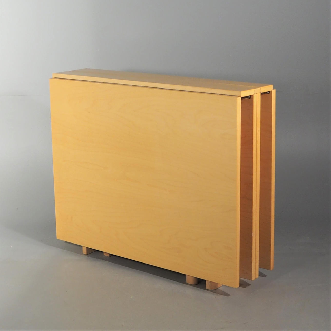 BRUNO MATHSSON. Schlagtisch "Maria Flap", Buchenholz.