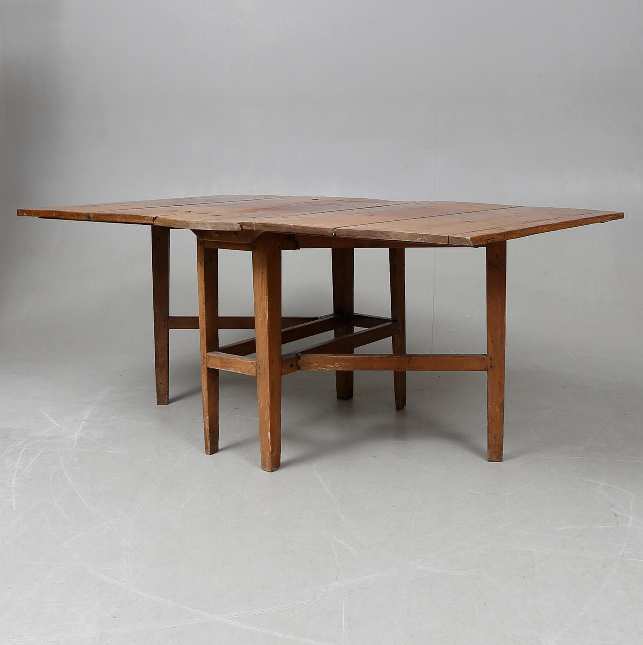 BORD, allmoge, 1800-tal.