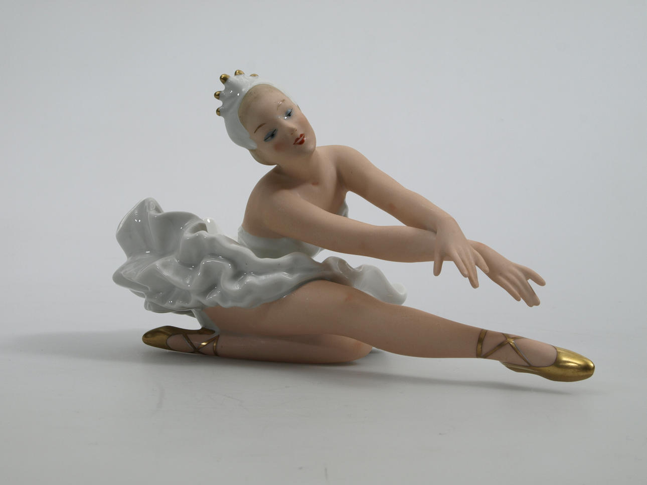 FIGURIN, porslin, Sittande ballerina, Wallendorf.