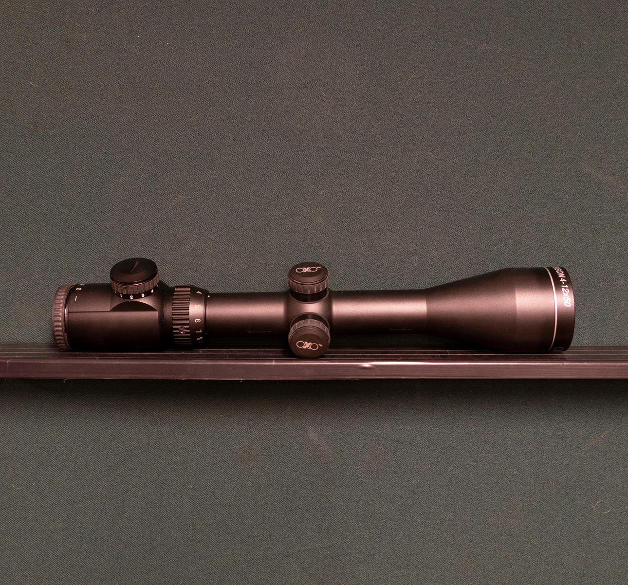 OXO. Bison 4-12x50E-WA.