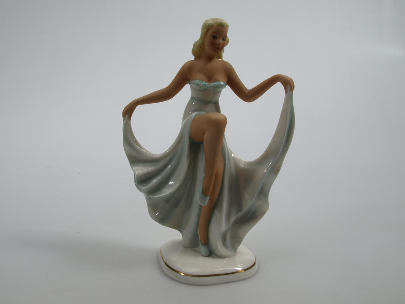 FIGURIN, porslin, Dansös, Schaubachkunst.