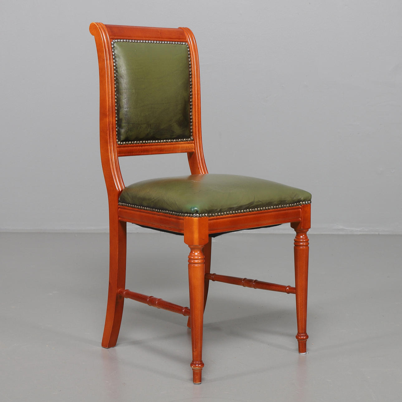 STOL engelsk stil, nyare tillverkning.