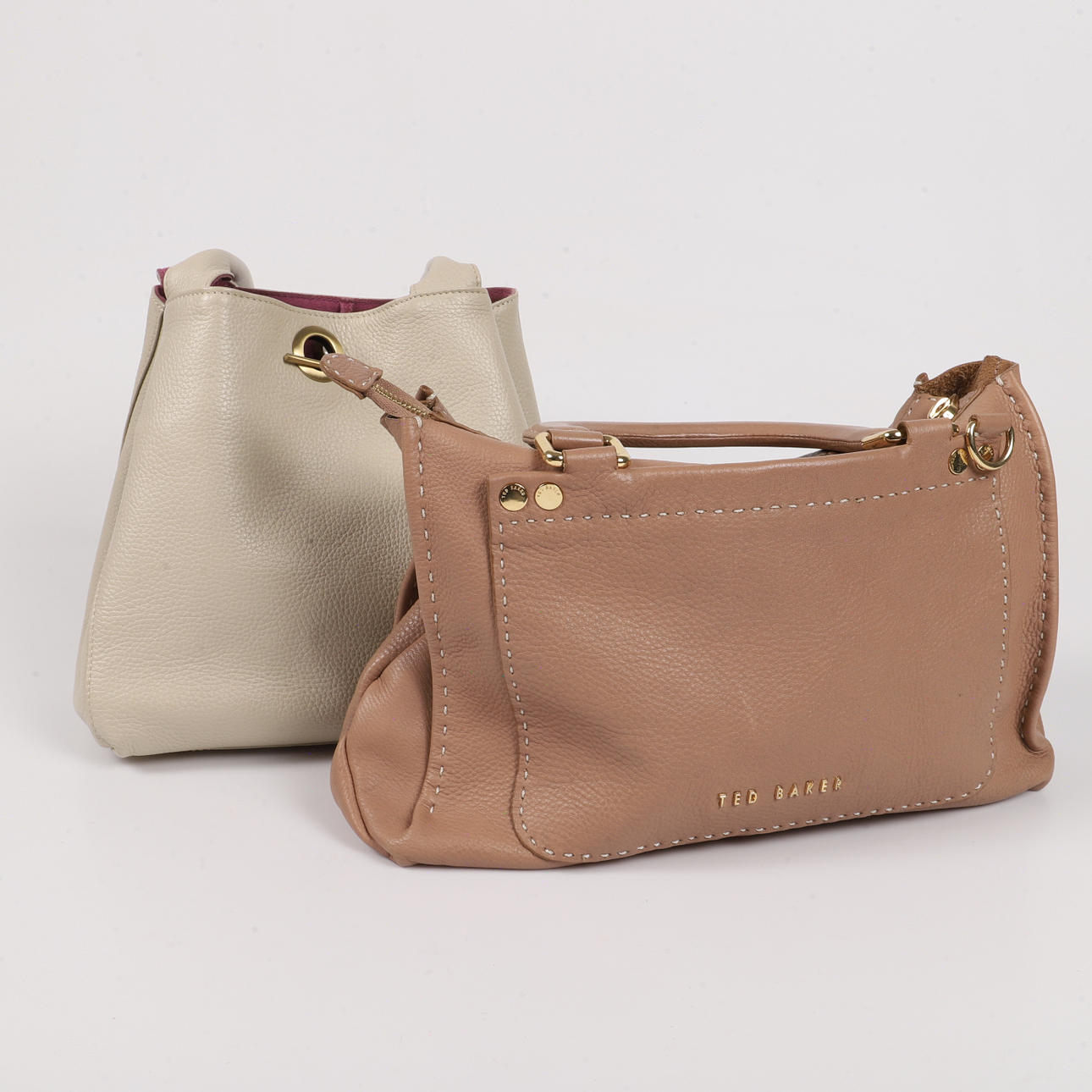 LAUKUT, 2 kpl, nahkaa, sis. Ted Baker.