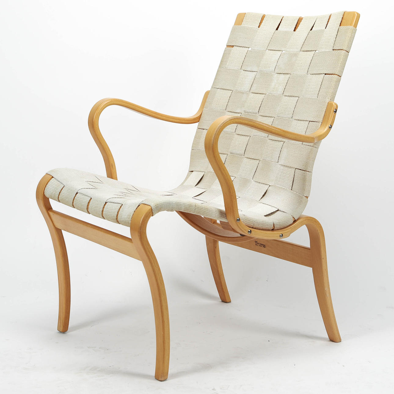 BRUNO MATHSSON. Fåtölj "Mina", Mathsson International.