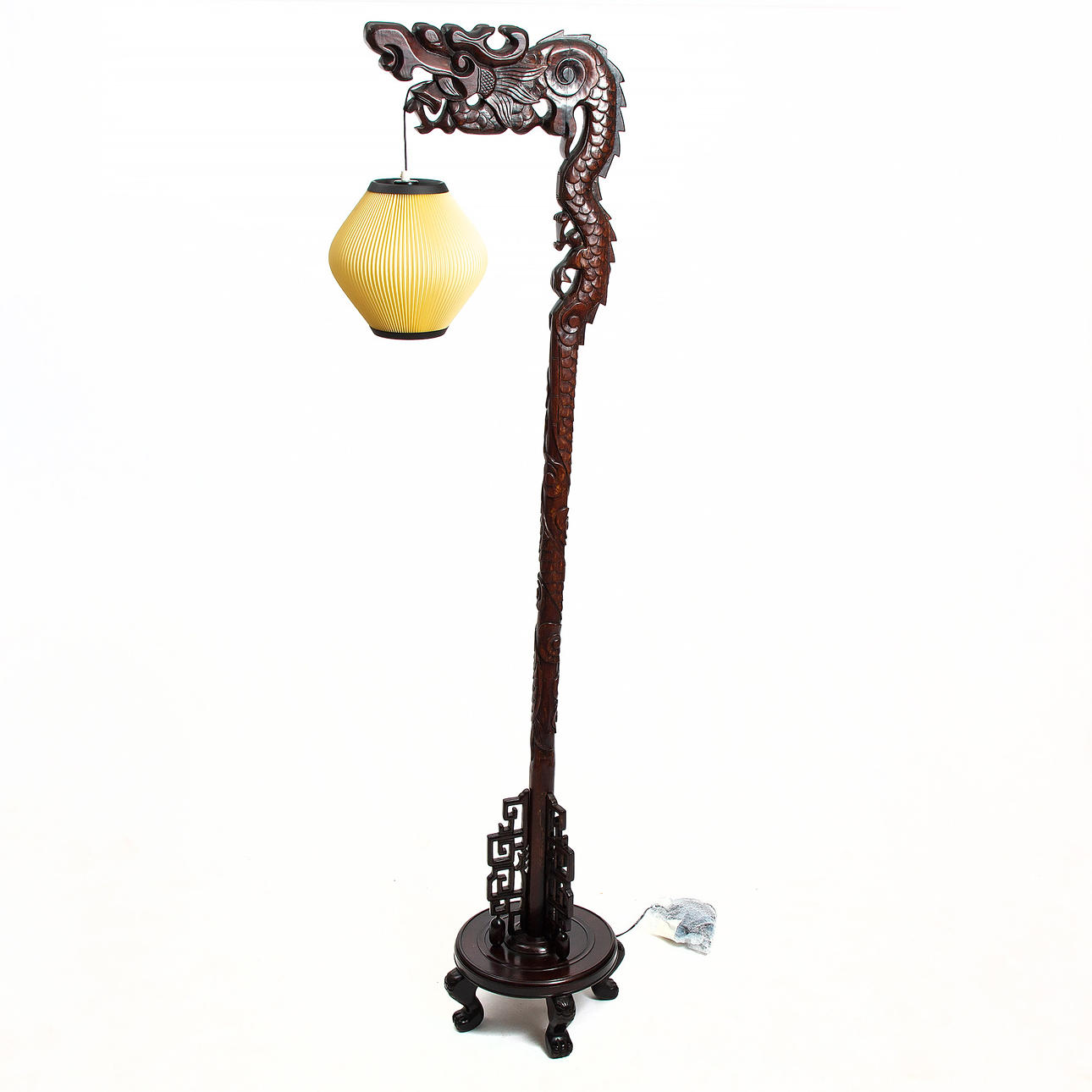 FLOOR LAMP, China, 20th century.