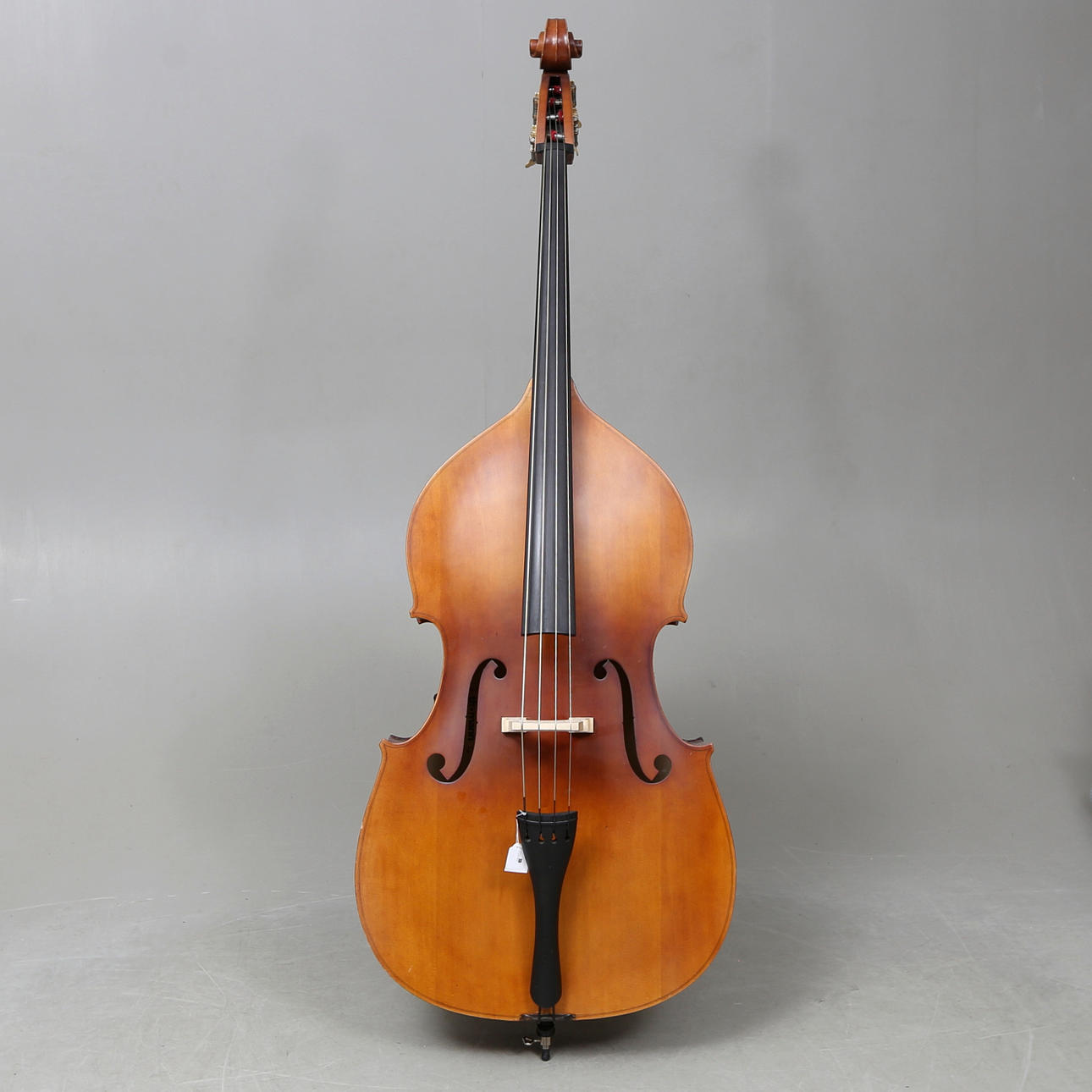 BAJO CONTRARIO, 111E 3/4, Thomann.