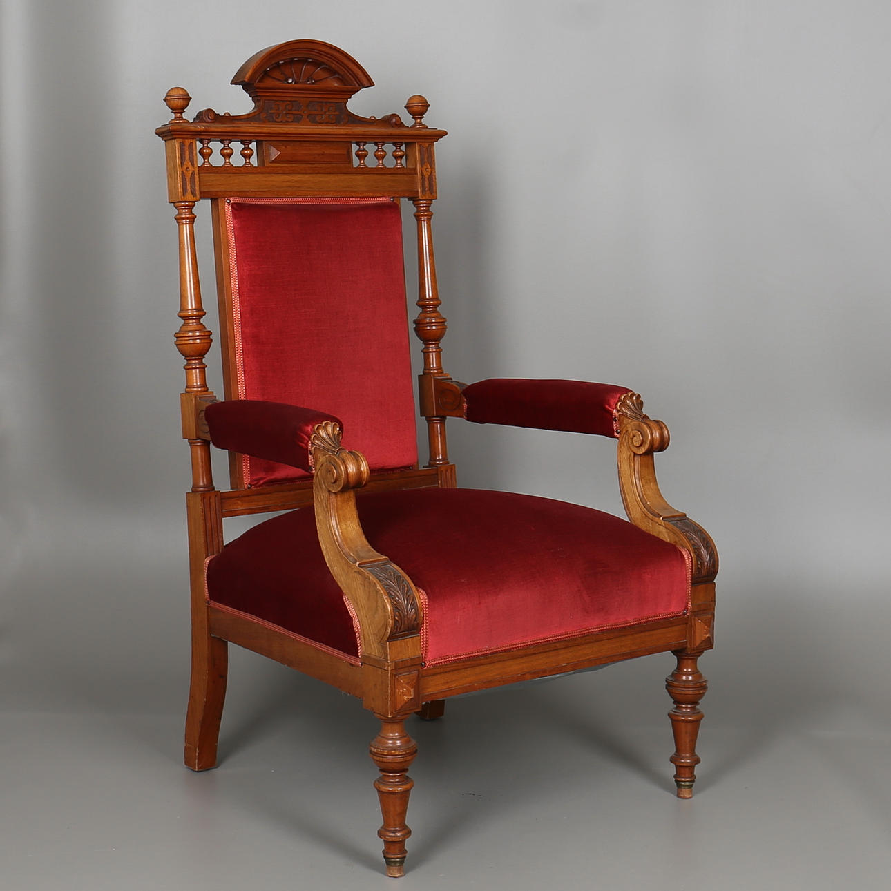 KARMSTOL. Nyrenässans. Sekelskiftet 1800/1900.