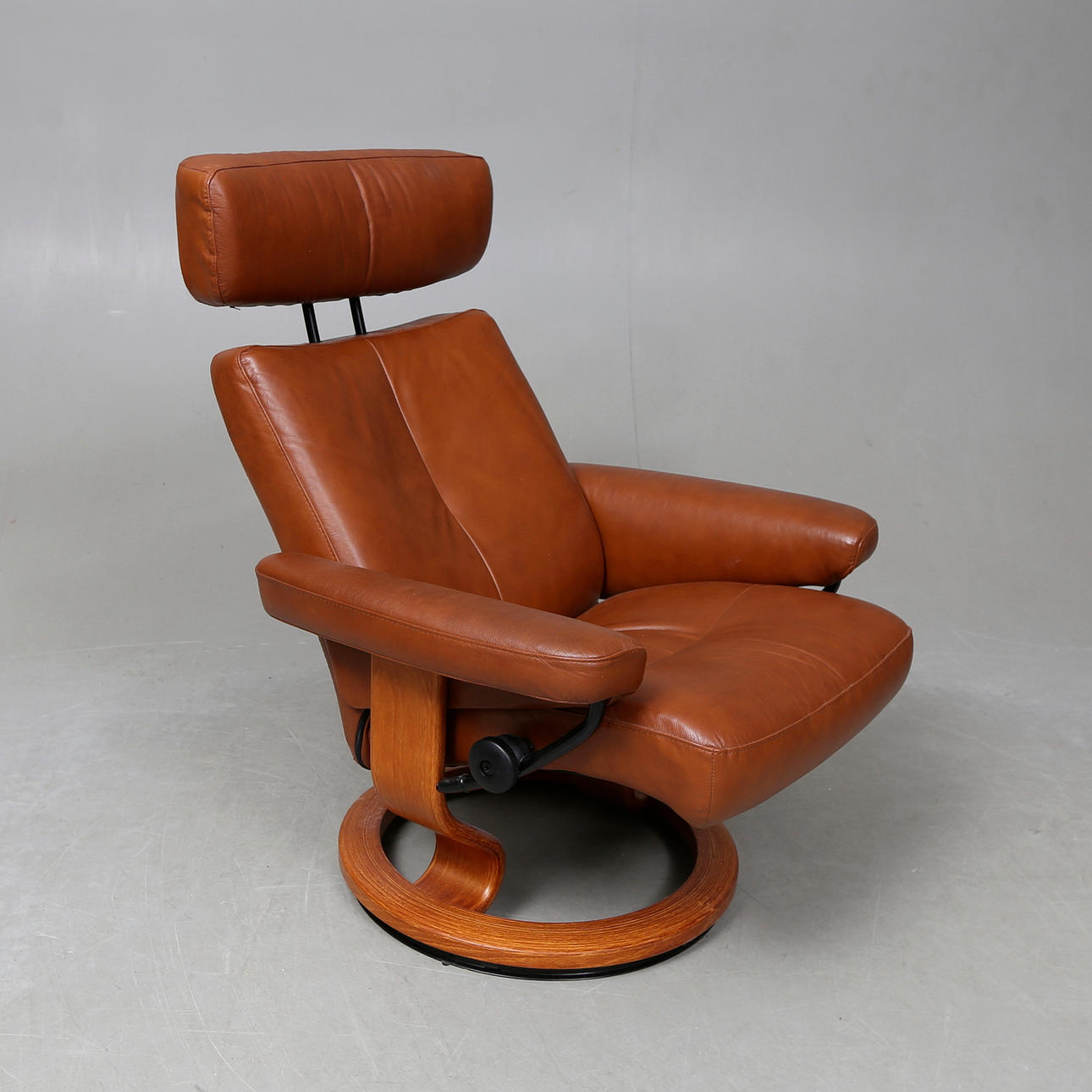 SILLÓN, "Stressless", Ekornes, Noruega.