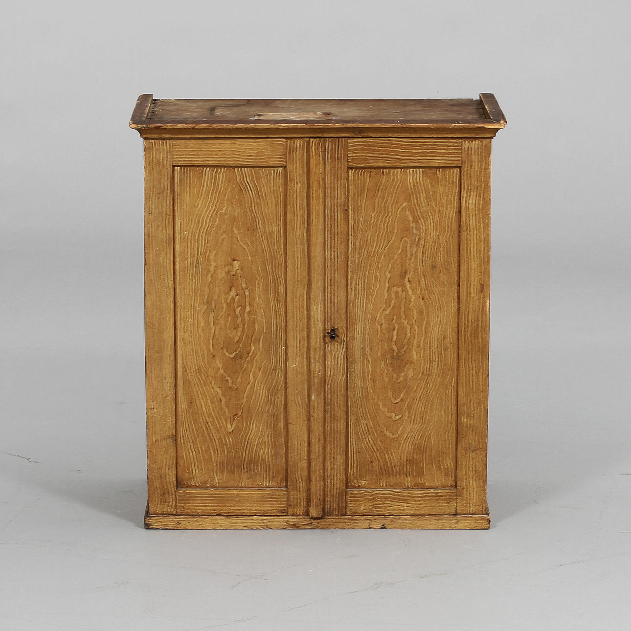 ÄGGSKÅP, 1800/1900-tal.