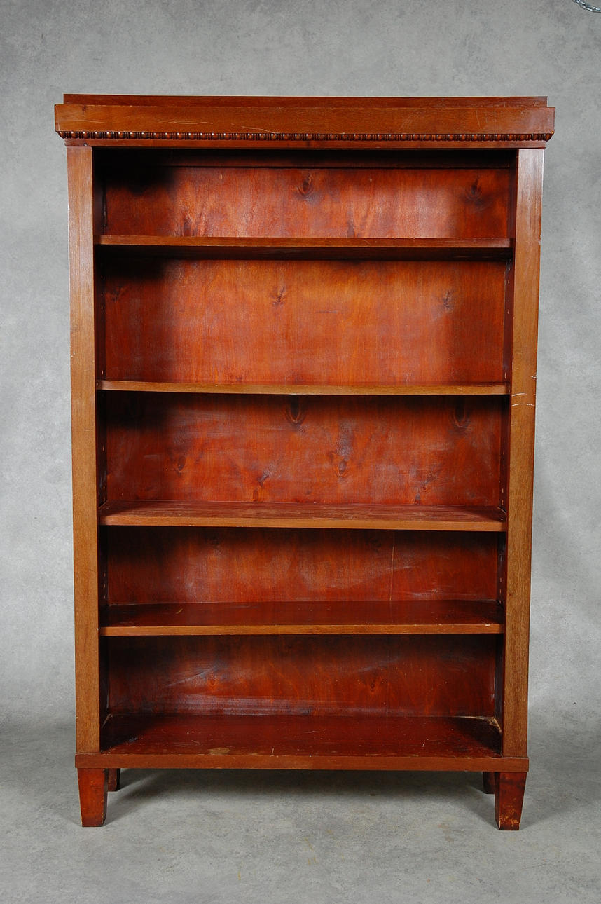 BOKHYLLA, 1900-talets första hälft.