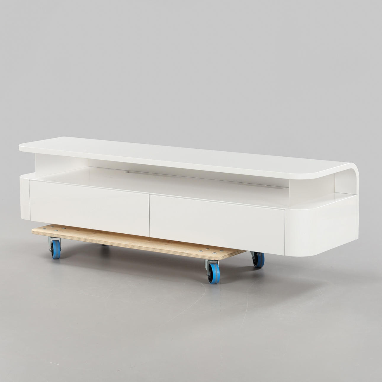MULTIMEDIA SIDEBOARD, Ronald Knol, Odesi, moderne, lanceret 2010.