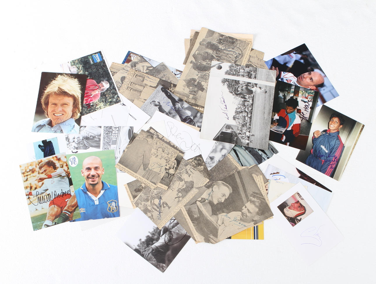 PARTI AUTOGRAFER, ca 100 st, idrott, ej identifierade.