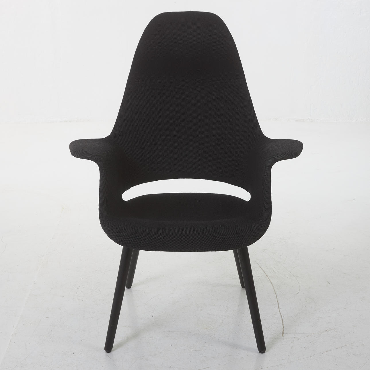 CHARLES EAMES & EERO SAARINEN. Silla orgánica para Vitra.