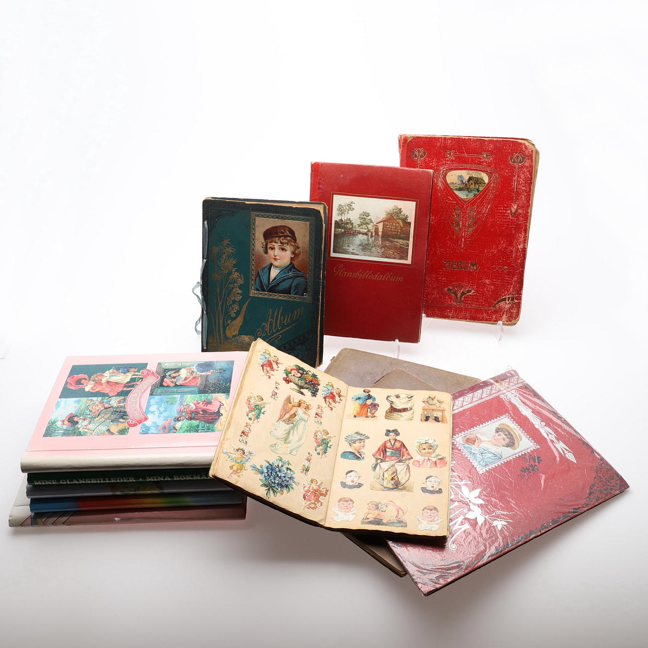 BOOKMARK ALBUM, TWELVE PIECES.