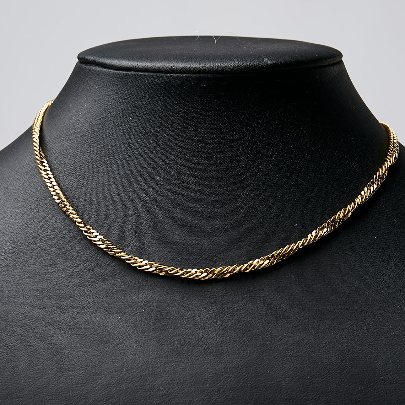 GOLDKETTE, Panzerglied, 18 Karat Gold, zeitgenössisch.