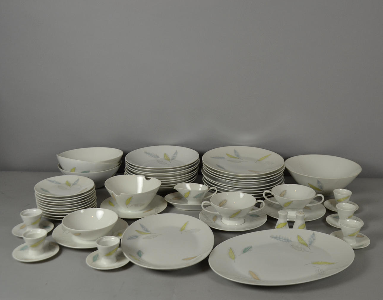 RAYMOND LOEWY. ROSENTHAL SERVICE (50).